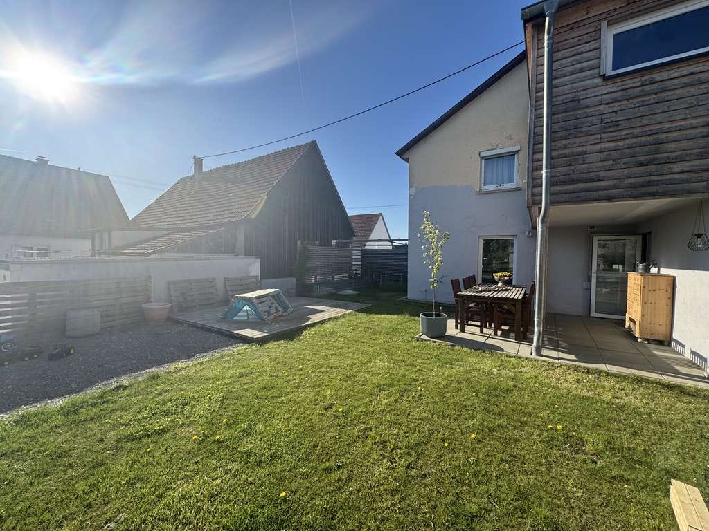 Immobilie in Sonnenbühl - EINZIEHEN & WOHLFÜHLEN MIT AUSBAUPOTENZIAL IM DACHGESCHOSS - Bild 2