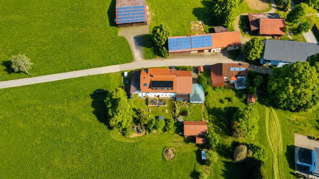 Immobilie in Bartholomä - Exklusive Maisonettewohnung mit Wintergarten, Garten und Blick ins Grüne - Bild 1