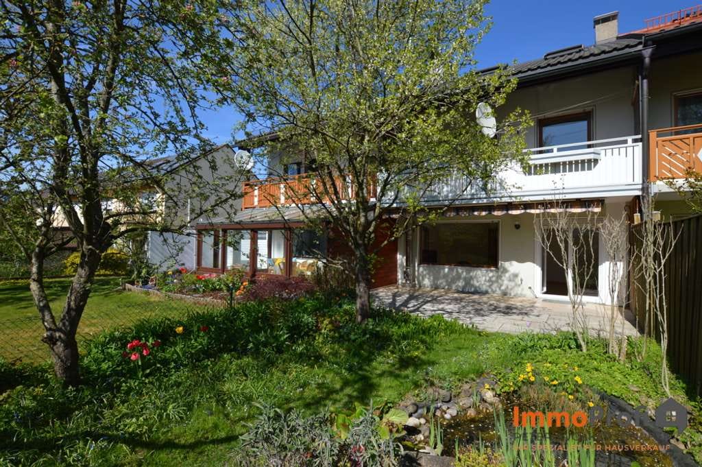 Immobilie in Mering - *Familien aufgepasst!* Top-gepflegtes Reihenhaus mit zwei Bädern, schönem Garten u. Garage in Mering - Bild 0