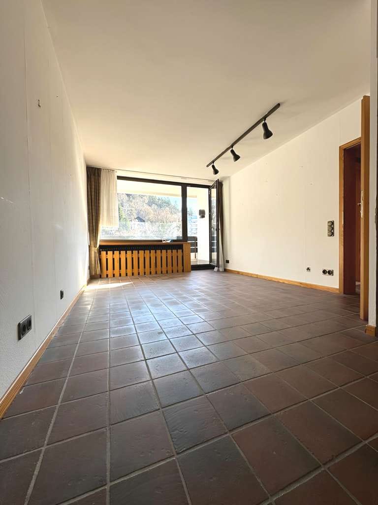 Immobilie in Garmisch-Partenkirchen - Weitblick - Wohnung mit Gestaltungsspielraum - Bild 3