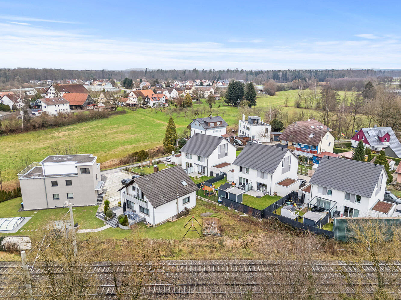 Immobilie in Meckenbeuren - Exklusives Einfamilienhaus – Hochwertig saniert mit Großzügiger Terrasse und Garten - Bild 4