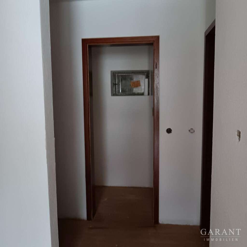 Immobilie in Bad Urach - 1 Zimmer-Wohnung mit Küche und Bad - Bild 3