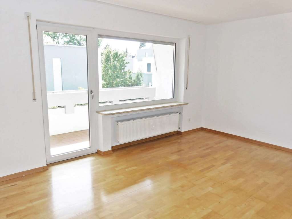 Immobilie in Vaterstetten - OPENHOUSE -Samstag 13.12.25 -  14 - 15 Uhr
Charmante Drei-Zimmer-Wohnung - zentral in Vaterstetten - Bild 2