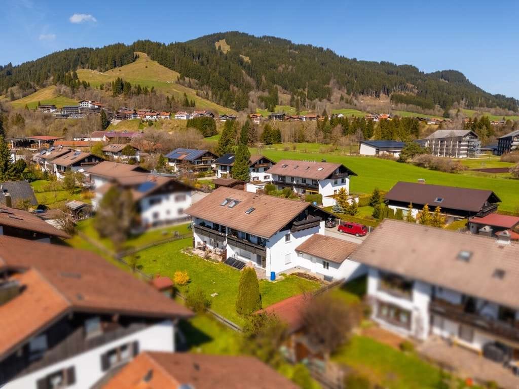 Immobilie in Pfronten - Dachgeschoss mit Weitblick: 3 Zimmer, zwei Balkone und Garage in Pfronten-Ried – bezugsfrei - Bild 4