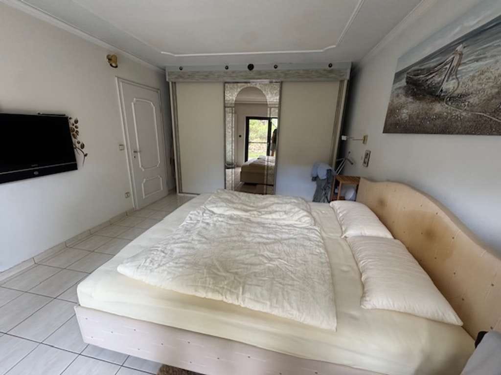 Immobilie in Biebertal - Tolles Haus mit Potenzial  im Grünen - Bild 4