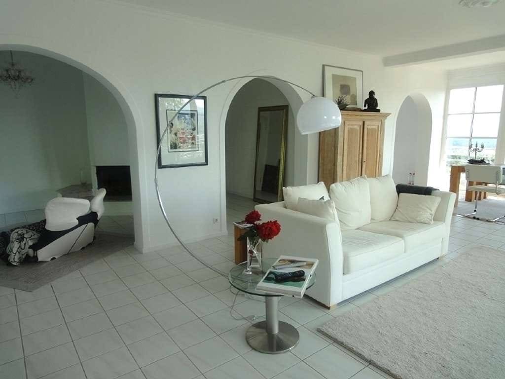 Immobilie in Aichelberg - Exklusive Landhauswohnung mit besonderem Ambiente, offenes Wohnen, Panoramaaussicht, Gartenbereich - Bild 2