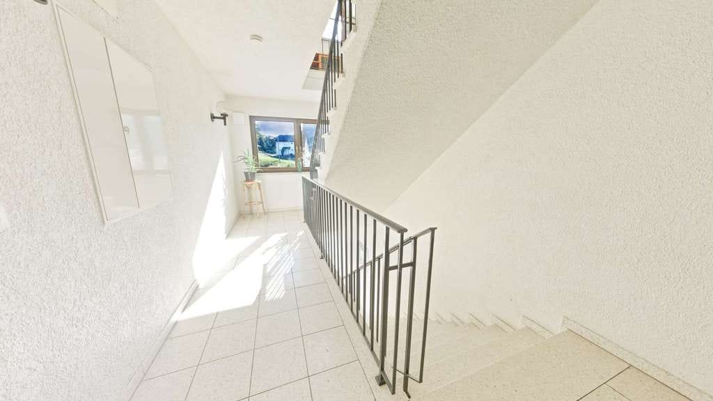 Immobilie in Hohenfels - 5,6 % Rendite – langjährig vermietete Kapitalanlage mit Stellplatz - Bild 1