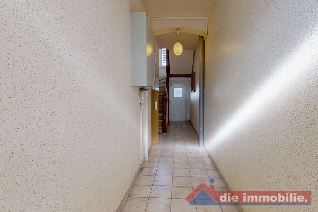 Immobilie in Burg - ***Mehrfamilienhaus mit 4 Wohnungen, 2 Garagen und Büro*** - Bild 4