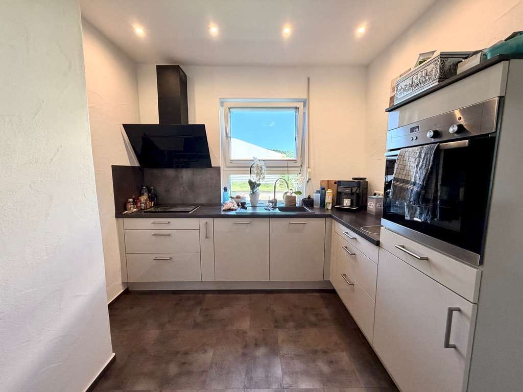 Immobilie in Meisenheim - Großzügig wohnen, Modernisiertes Ein- bis Zweifamilienhaus mit weitläufigem Grundstück - Bild 3