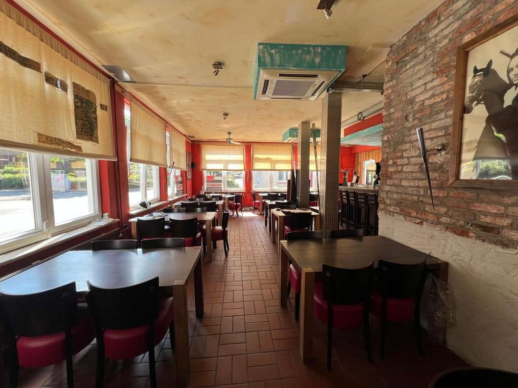 Immobilie in Emmerich am Rhein - Attraktives Mehrfamilienhaus mit 6 Schlafzimmers und Gewerbeeinheit (Pizzeria) im Erdgeschoss - Bild 3