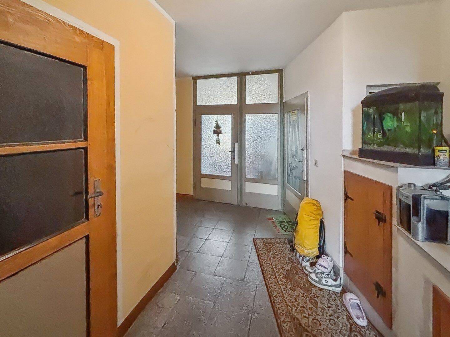 Immobilie in Elterlein - Zweifamilienhaus in Elterlein - Platz für Ideen - Ihr Wohn(t)raum im Erzgebirge - Bild 3