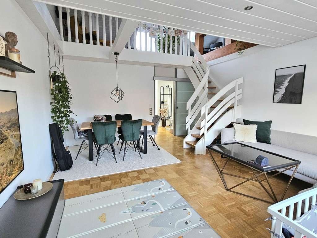 Immobilie in Benningen am Neckar - Moderne Maisonette Wohnung mit traumhaftem Blick auf Neckar und Weinberge - Bild 2