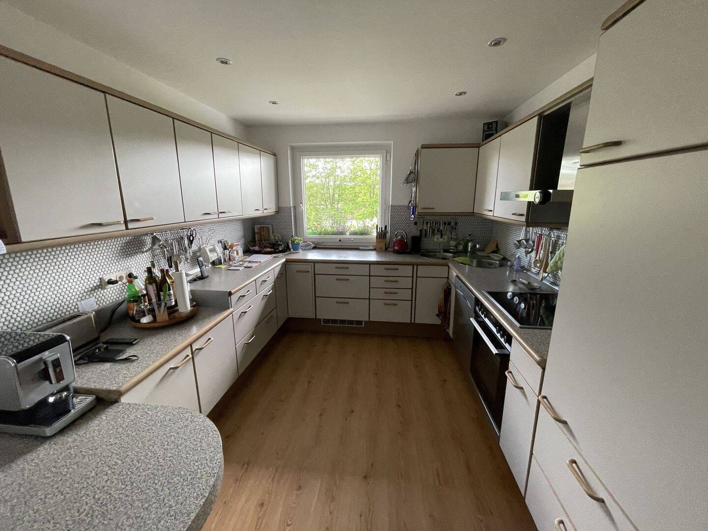 Immobilie in Arzberg - Geräumiges Ein-/Zweifamilienwohnhaus im Grünen! - Bild 2