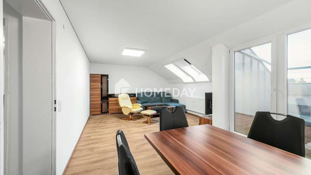 Immobilie in Neukirch - Freundliche Zwei-Zimmer-Wohnung mit Balkon und klarer Raumstruktur - Bild 1