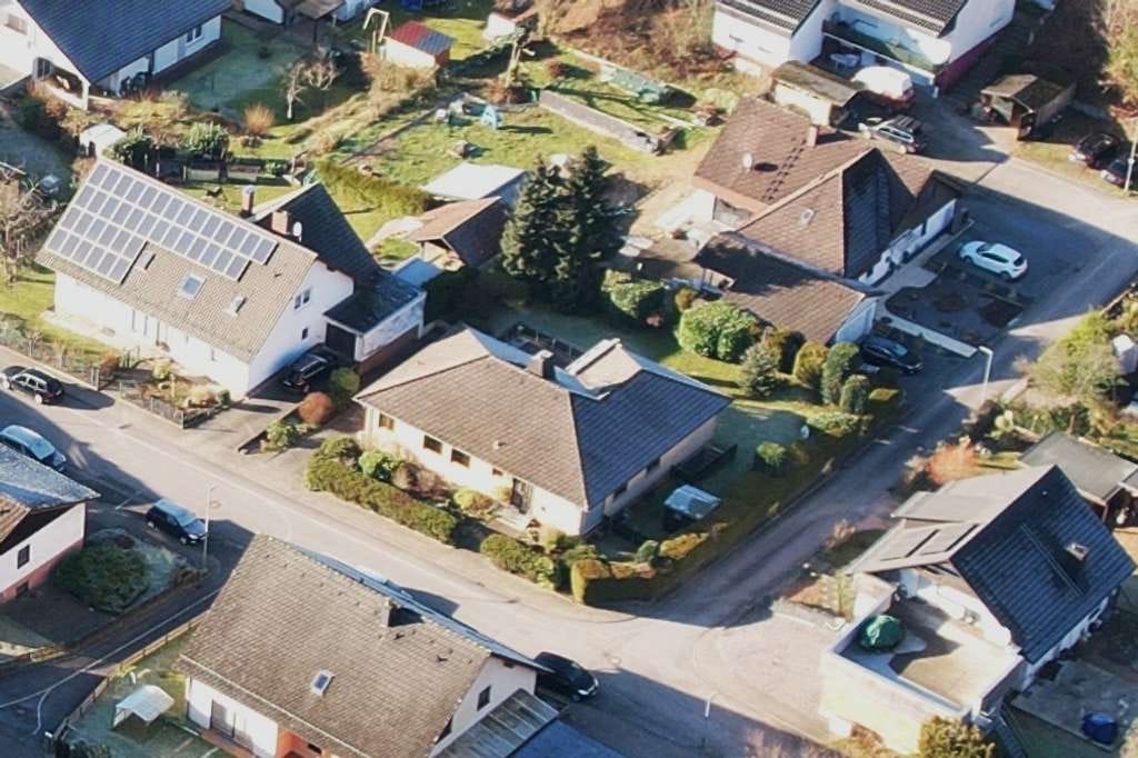 Immobilie in Dahn - Schöner Winkelbungalow in sehr ruhiger Lage - Bild 1