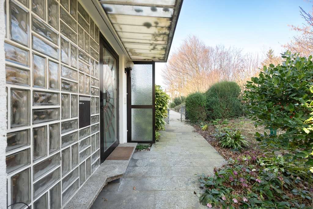 Immobilie in Leingarten - Familienfreundliches Reiheneckhaus mit Potenzial und großem Garten - Bild 2