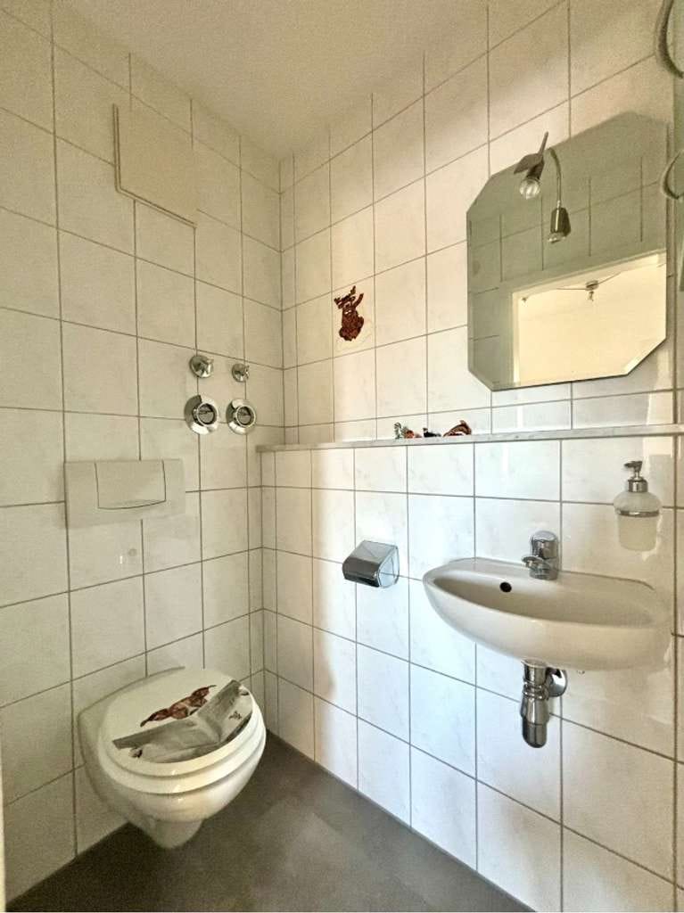 Immobilie in Grafenau - Großzügige 5,5-Zimmer-Wohnung in begehrter Höhenlage von Döffingen zu verkaufen - Bild 4