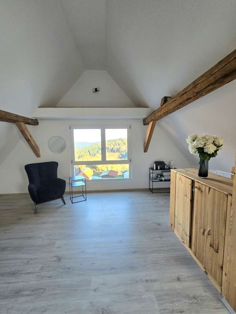 Immobilie in Dornhan - Modernisiertes Einfamilienhaus im Herzen von Dornhan: Einziehen und Wohlfühlen! - Bild 1