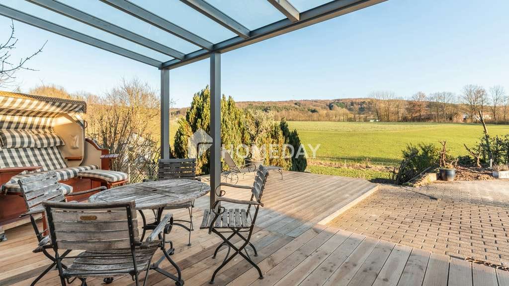 Immobilie in Kalbach - Modernisiertes Dreifamilienhaus mit 358 m², 16,5 kWp PV & traumhafter Süd-Terrasse mit Fernblick - Bild 0