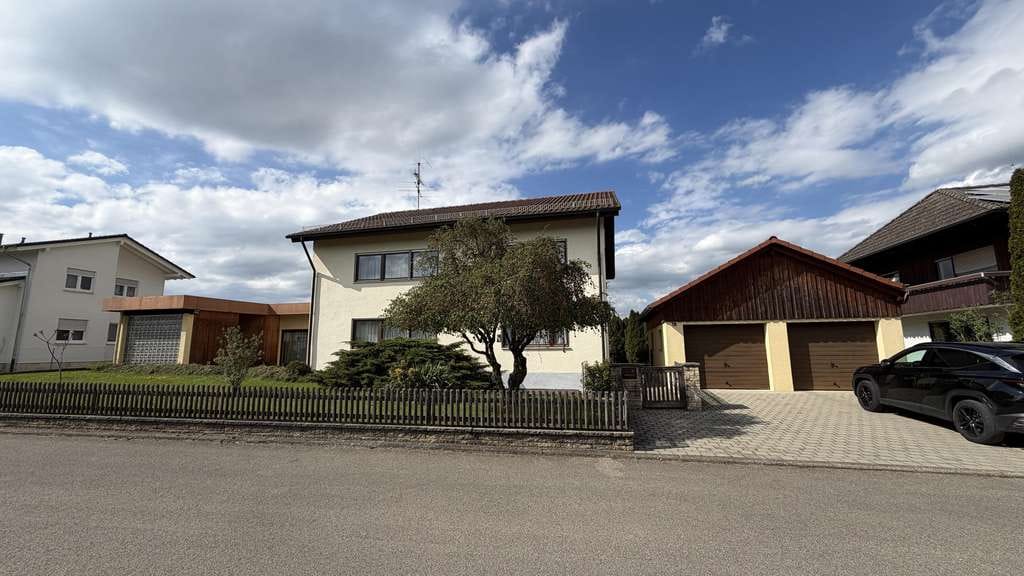 Immobilie in Neustetten - Wundervolles Wohnhaus mit toll angelegtem Garten - Bild 3
