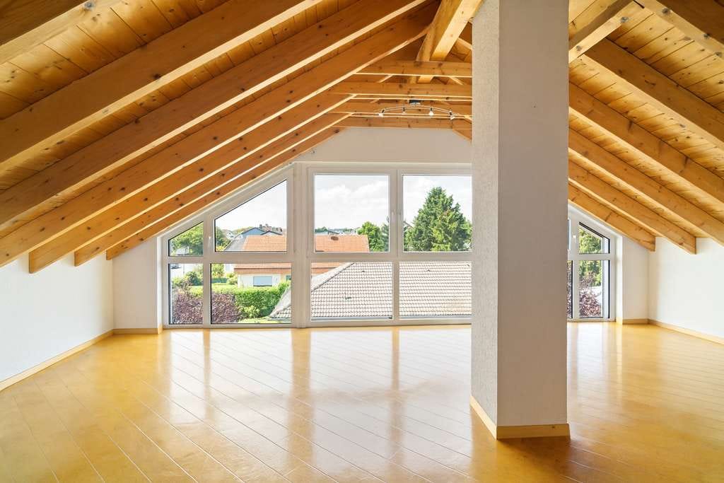 Immobilie in Biebesheim - Flexibles Wohnen: Maisonette, Garten und zwei Loggien - Bild 4