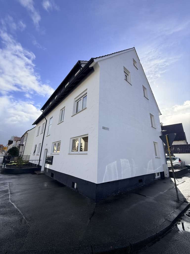 Immobilie in Asperg - Top‑Investment: Saniertes,  aufgeteiltes MFH mit 7 Einheiten & 90 % Leerstand in Ludwigsburg‑Asperg - Bild 1