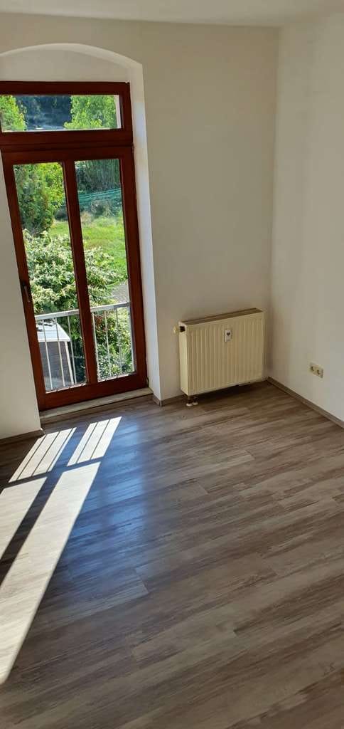 Immobilie in Döbeln - Charmante 2-Raum-Wohnung mit offener Küche in zentrumsnaher Lage zu verkaufen - Bild 1