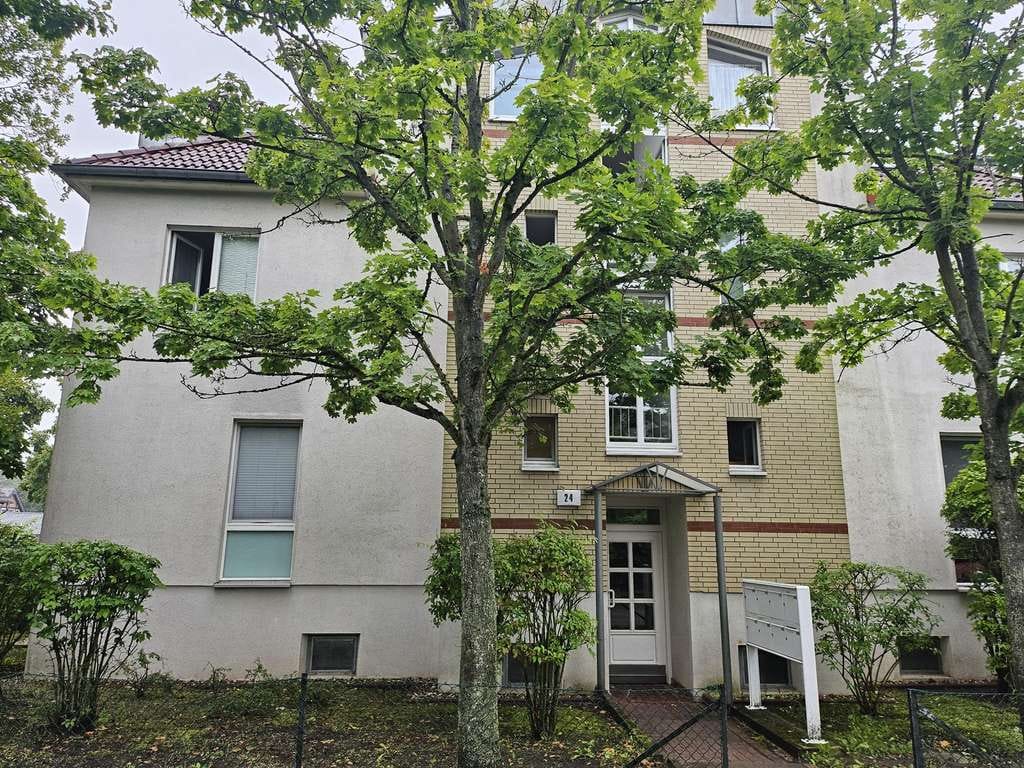 Immobilie in Stahnsdorf - Ruhige Lage in Stahnsdorf mit Tiefgaragenplatz - Bild 1