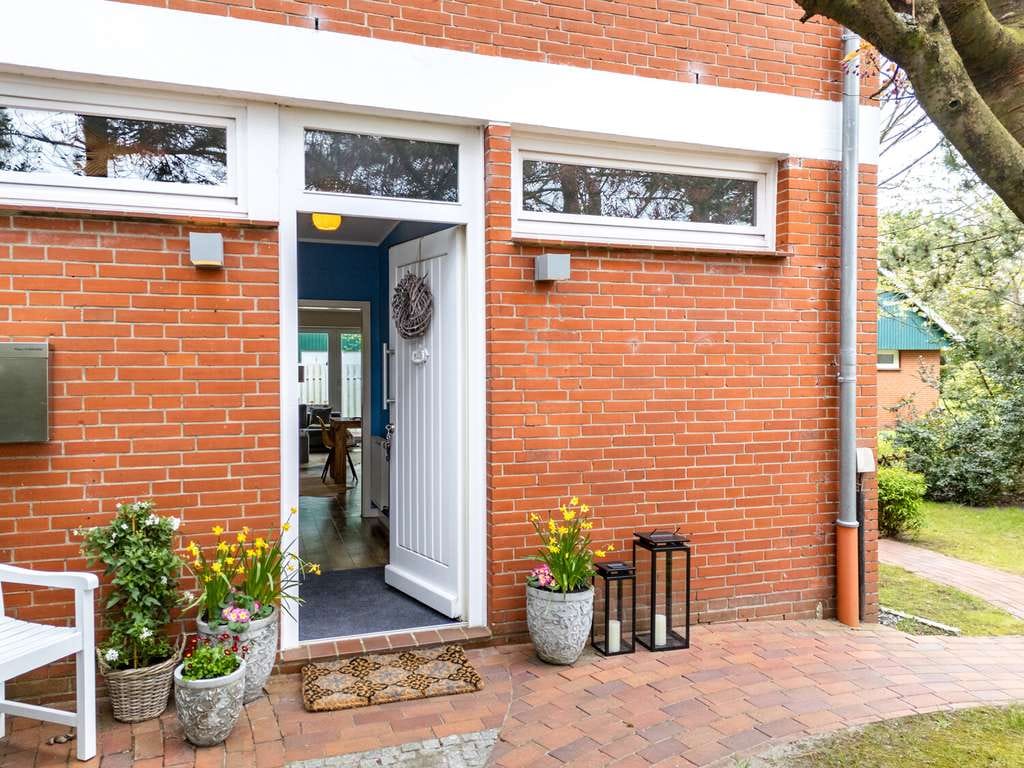Immobilie in Spiekeroog - Inseltraum auf Spiekeroog - Modernes Ferien- oder Wohnhaus mit stilvoller Einrichtung - Bild 1