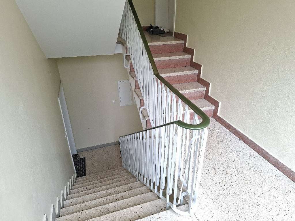 Immobilie in Königsbrunn - Gut vermietete 3 ZKB-Wohnung mit Balkon in ruhiger Lage! - Bild 2