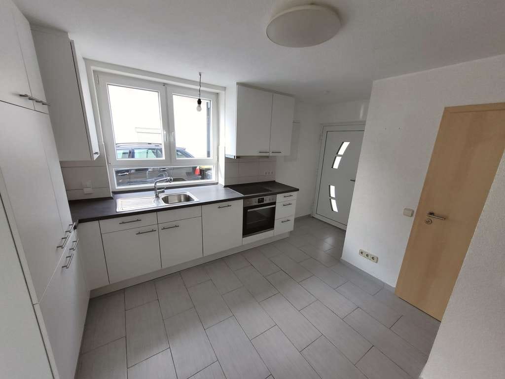 Immobilie in Bietigheim - Hochwertiges 3-Parteienhaus mit riesiger Garage und vielen Luxusextras - Bild 2
