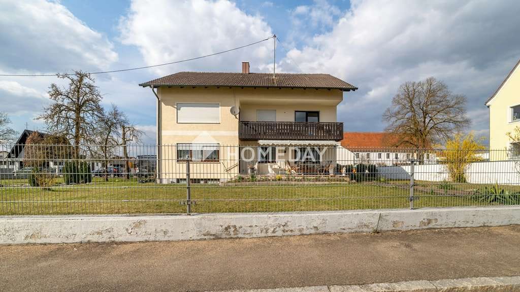 Immobilie in Pförring - Stilvolle 4-Zimmer-Etagenwohnung mit großem Balkon - Bild 2