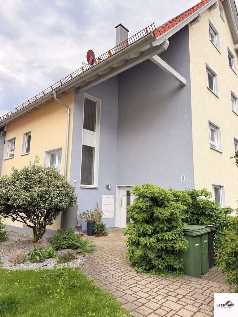 Immobilie in Leinburg - Charmante 3-Zimmer Eigentumswohnung mit großem Balkon und Blick ins Grüne - Bild 1