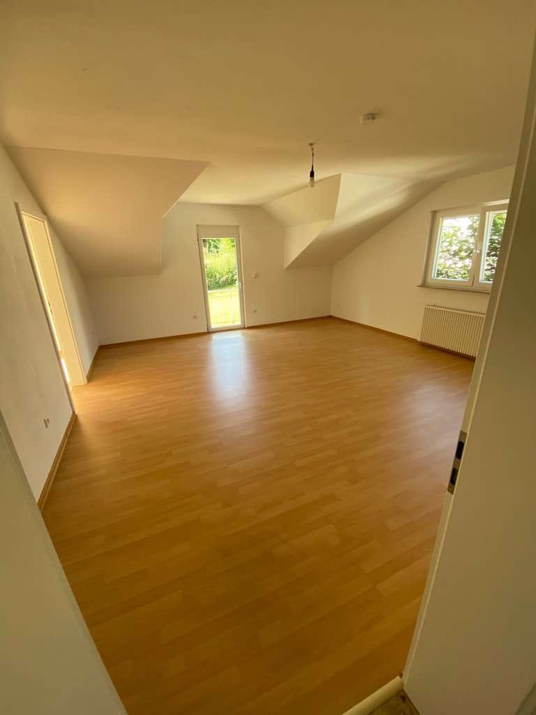 Immobilie in Olpe - Eigentumswohnung im Dachgeschoss mit Garage – Kapitalanlage in Finnentrop - Bild 2