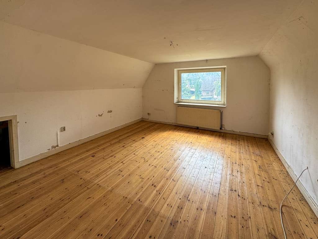 Immobilie in Poyenberg - Handwerker aufgepasst! Einfamilienhaus mit Entwicklungspotential - Baugrundstück & Bestandsgebäude - Bild 2