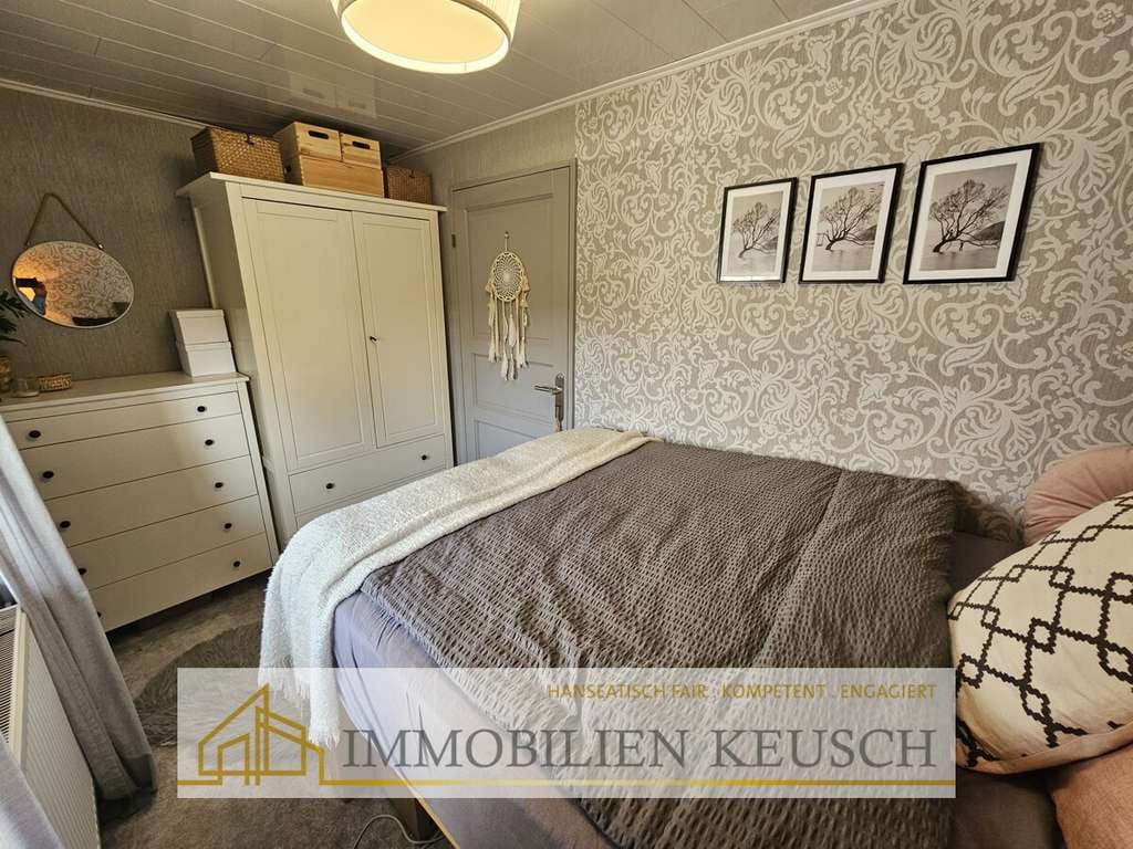 Immobilie in Vollersode - Traumhaftes und massiv gebautes Tiny House mit überdachter Terrasse & Schuppen in ruhiger Lage - Bild 2