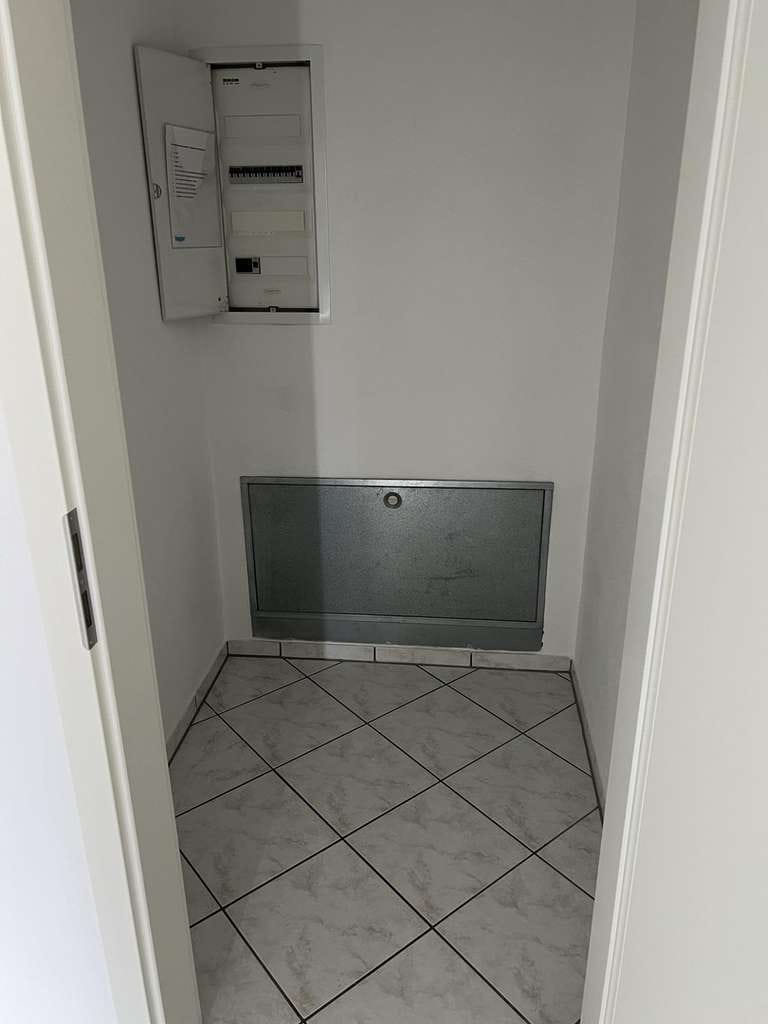 Immobilie in Beratzhausen - Großzügige Doppelhaushälfte mit 2 Wohneinheiten - ideal für Mehrgenerationen oder Wohnen & Vermieten - Bild 1