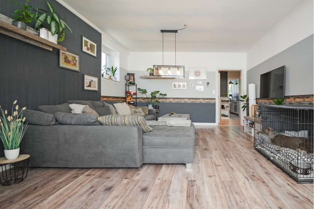 Immobilie in Hartenholm - 3‑Zimmer‑Wohnung mit Gartenanteil, großer Fensterfront & überdachter Terrasse - Bild 5