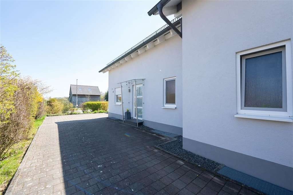 Immobilie in Nellingen - Mehrgenerationenlösung: 2 DHH auf großem Grundstück in Nellingen - Bild 4