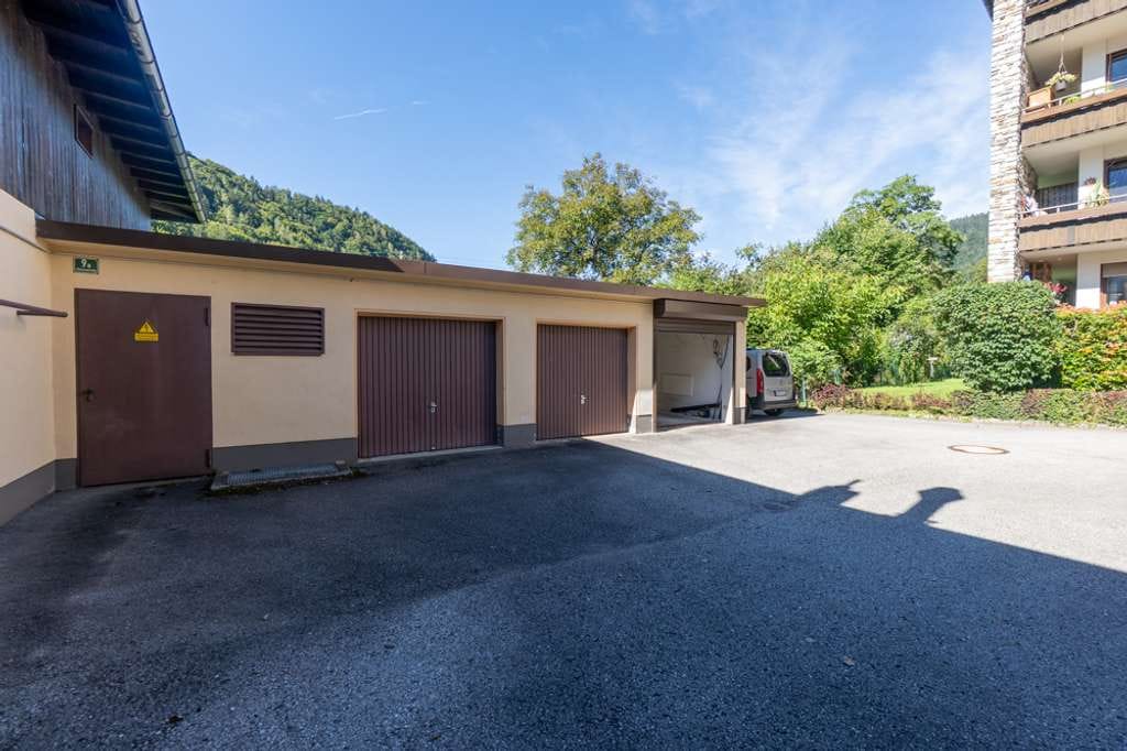 Immobilie in Kiefersfelden - Geräumige 4-Zimmer-Wohnung mit zwei Balkonen – perfekt für Familien und Pendler - Bild 3