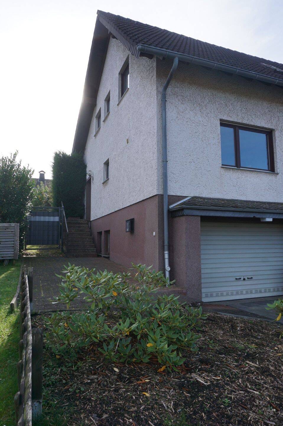 Immobilie in Kall - Kall im Naturpark Eifel, großzügiges Einfamilienhaus mit Einliegerwohnung in gepflegte Ruhiglage nahe Ortskern  - Bild 3
