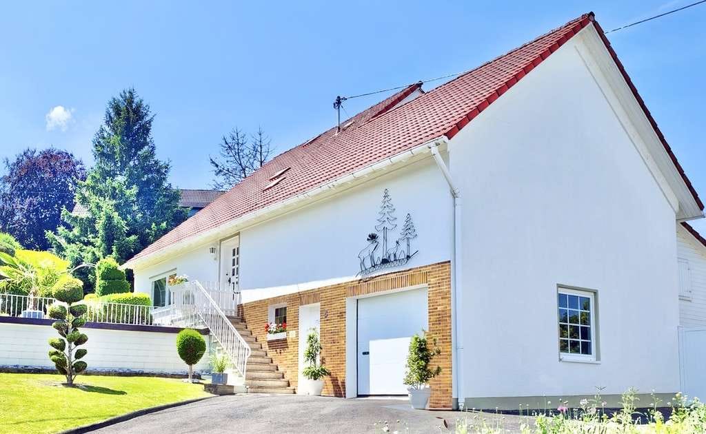 Immobilie in Hachenburg - **Einfamilienhaus mit großzügigem Grundstück in bevorzugter Lage von Hachenburg** - Bild 3