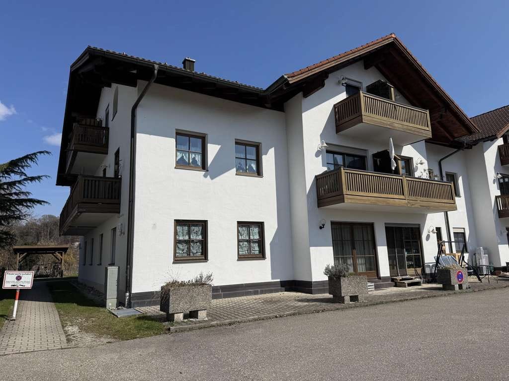Immobilie in Altenmarkt an der Alz - 2-Zimmer Wohnung mit Außenstellplatz  und Tiefgaragenstellplatz - Bild 0