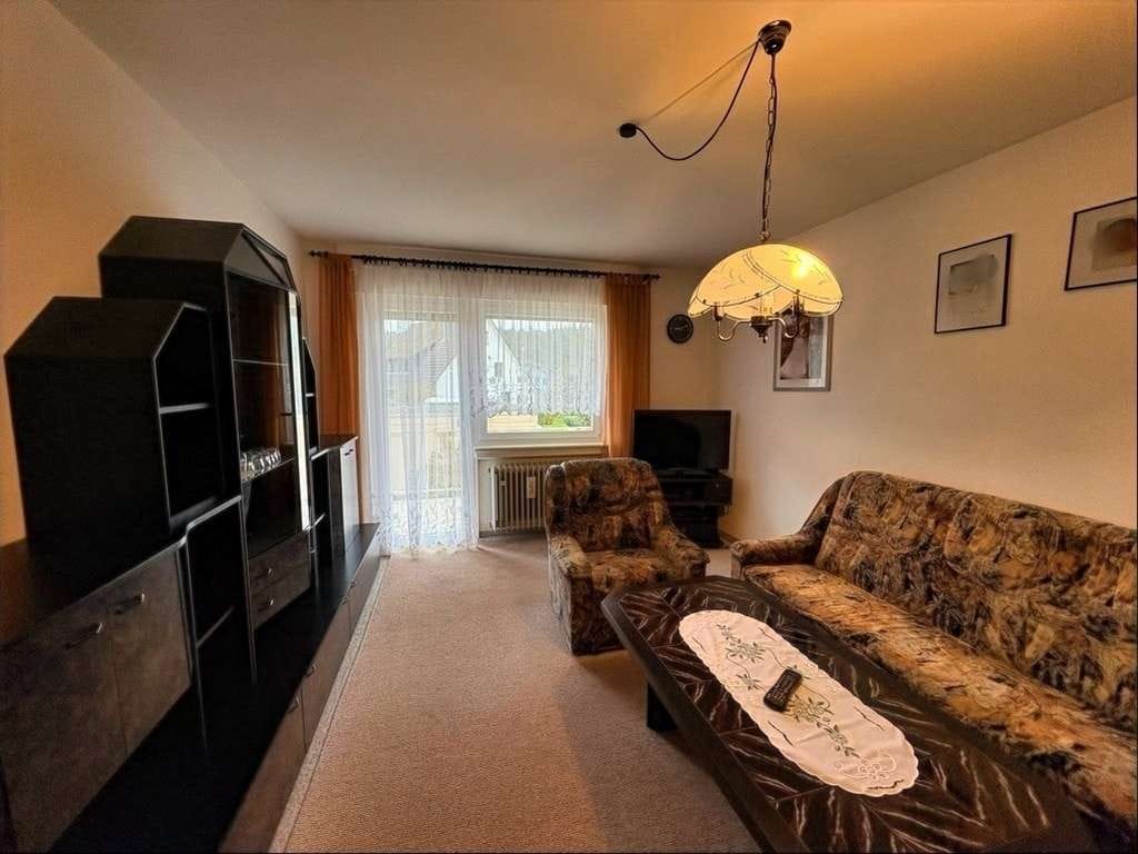 Immobilie in St. Georgen im Schwarzwald - Ruhige 4-Zimmerwohnung mit Einzelgarage - Bild 2