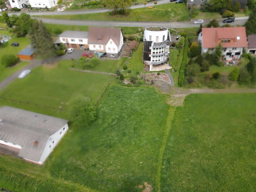Immobilie in Hohenahr - Traumhaftes Architektenhaus mit Einliegerwohnung und Fernsicht - Bild 1