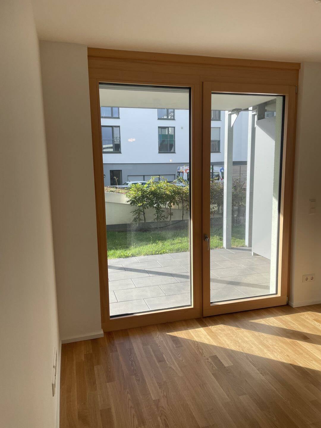 Immobilie in Bad Windsheim - Altersgerechte 2-Zimmer-Wohnung mit Gartenanteil und Tiefgaragenstellplatz - Bild 3