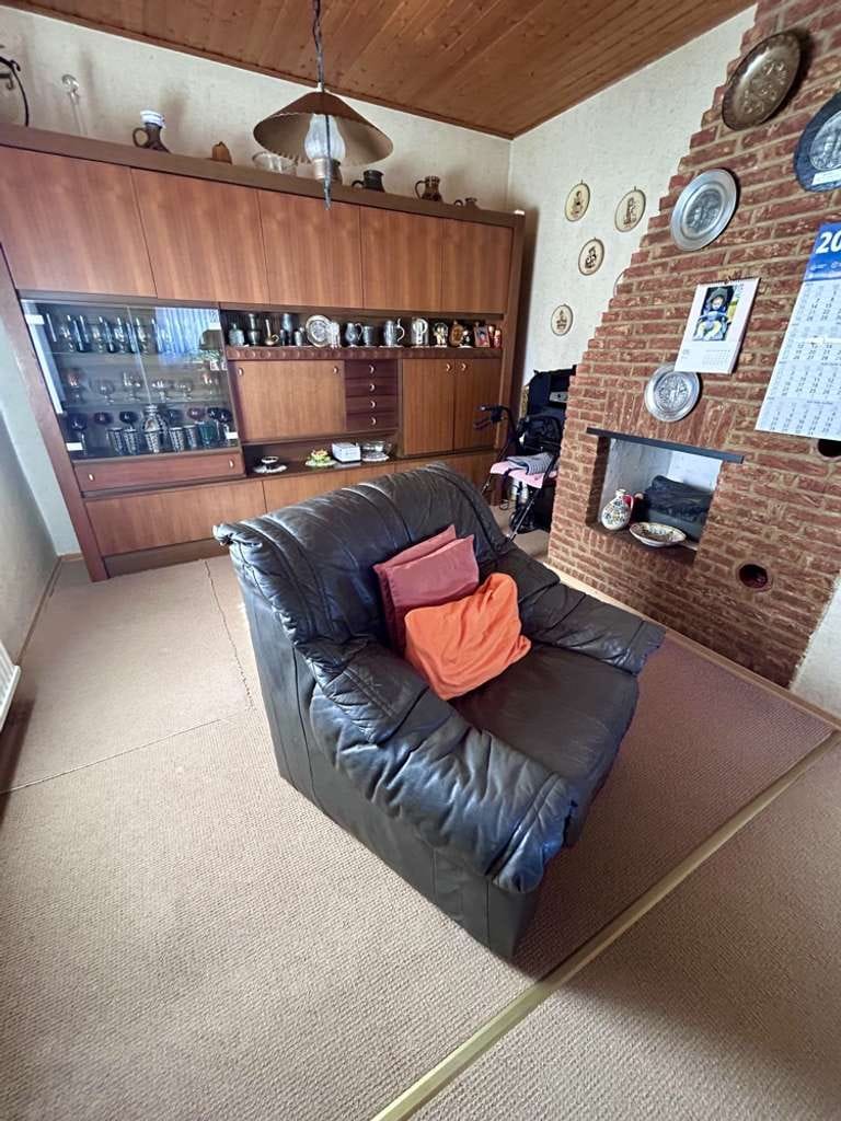 Immobilie in Rödental - Einfamilienhaus mit Garten und Doppelgarage in Rödental – familienfreundlich & modernisierbar - Bild 4