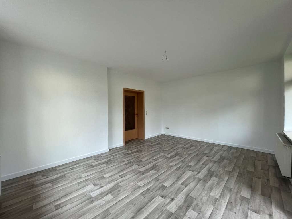 Immobilie in Bärenstein - Komplett renovierte und modernisierte Wohnung - mit Tageslichtbad, Balkon, Garage und Stellplatz! - Bild 4