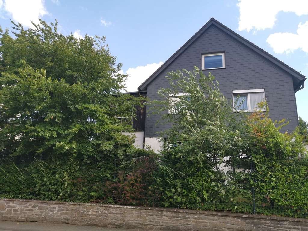Immobilie in Grävenwiesbach - Charmantes Haus in gewachsener Wohnlage von Grävenwiesbach! - Bild 4
