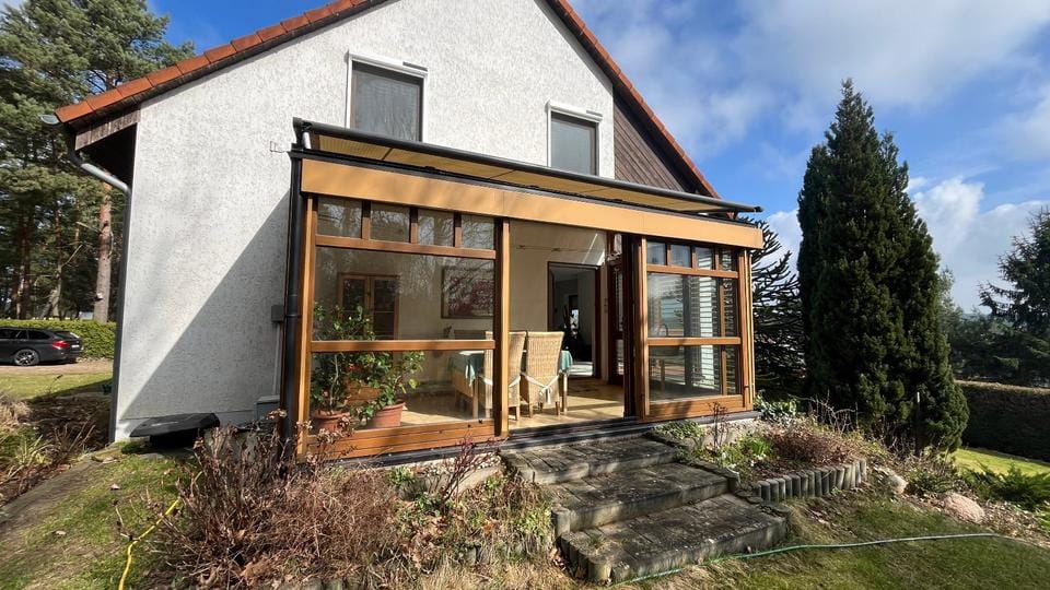 Immobilie in Eisenhüttenstadt - sehr schönes Einfamilienhaus am Waldrand in Rießen - Bild 0